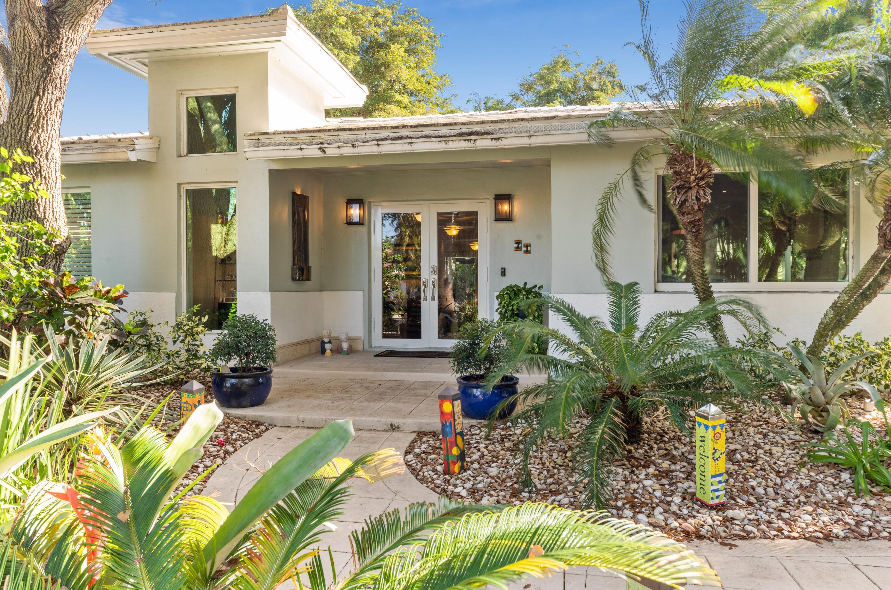 71 17th Ave, Lake Worth, FL 33460-5803