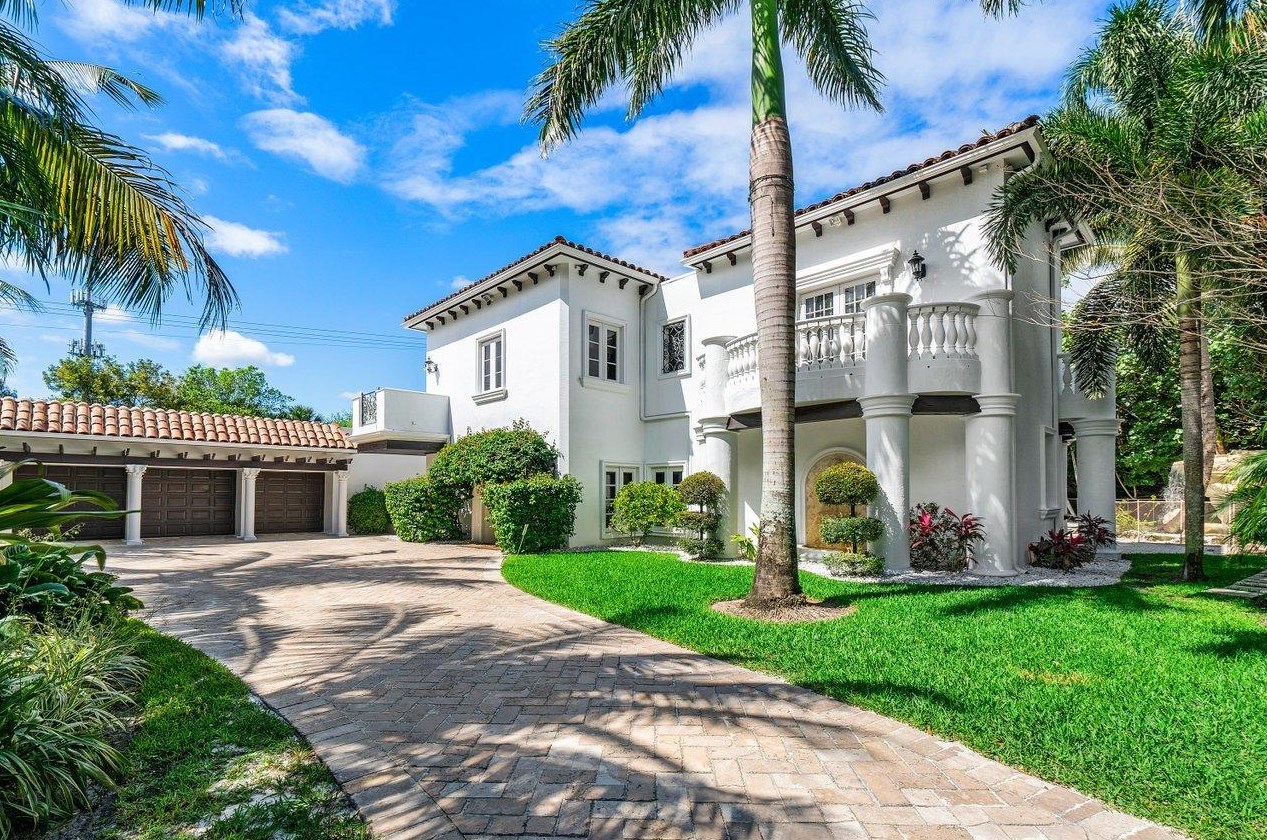 5976 Whirlaway Rd, West Palm Beach, FL 33418-7738