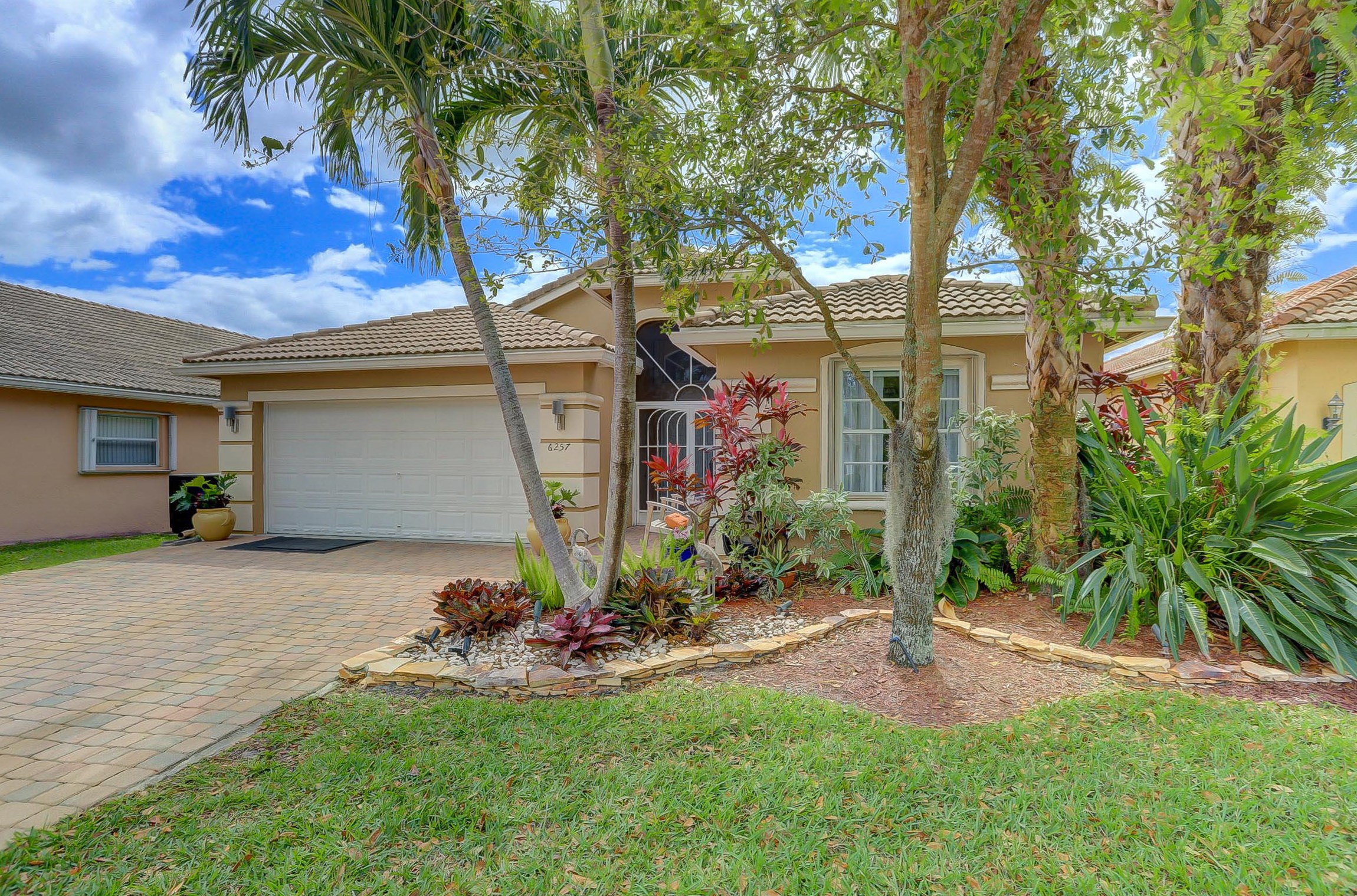 6257 Via Primo St, Lake Worth, FL 33467-6157