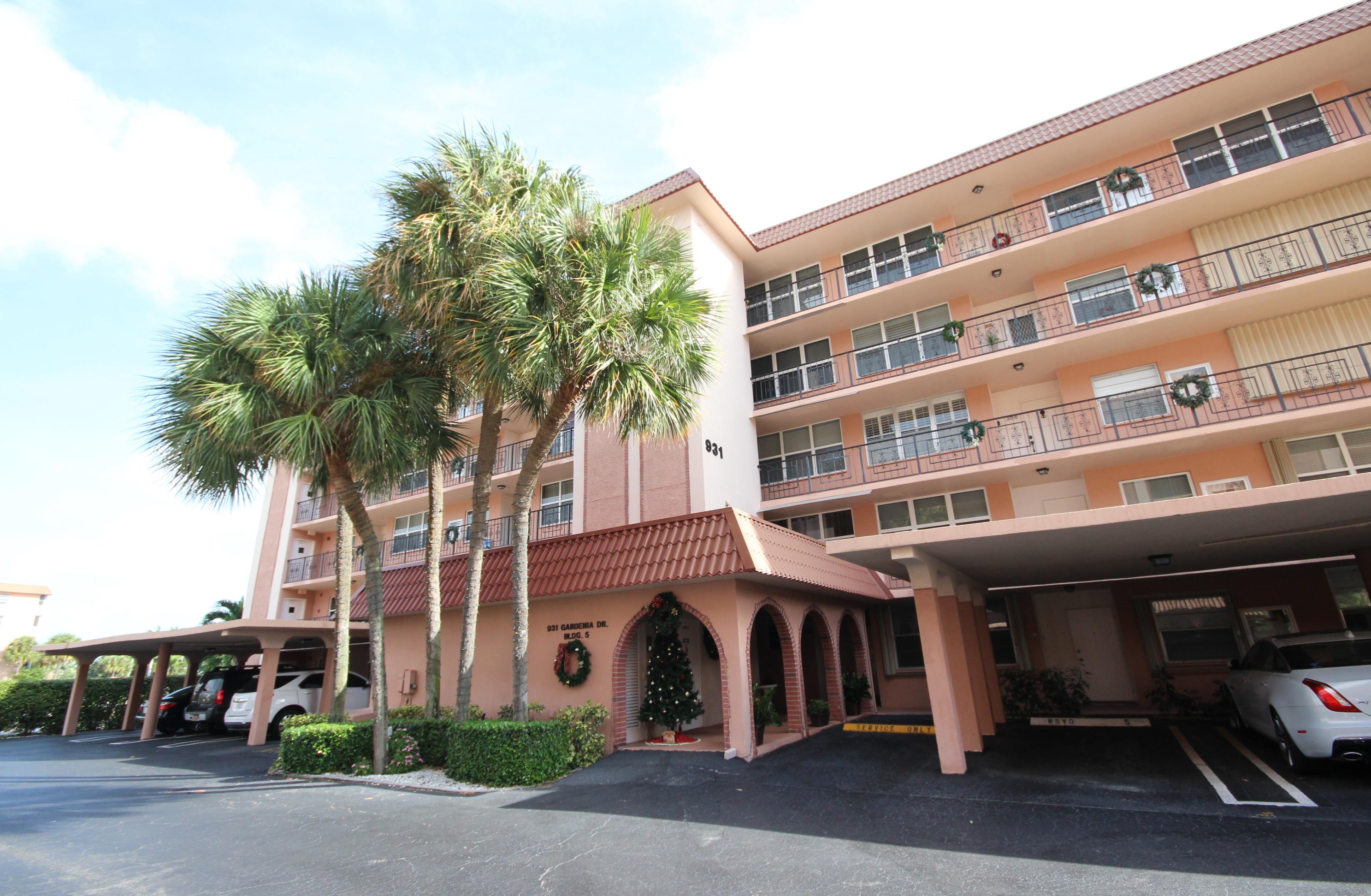 931 Gardenia Dr #467, Delray Beach, FL 33483