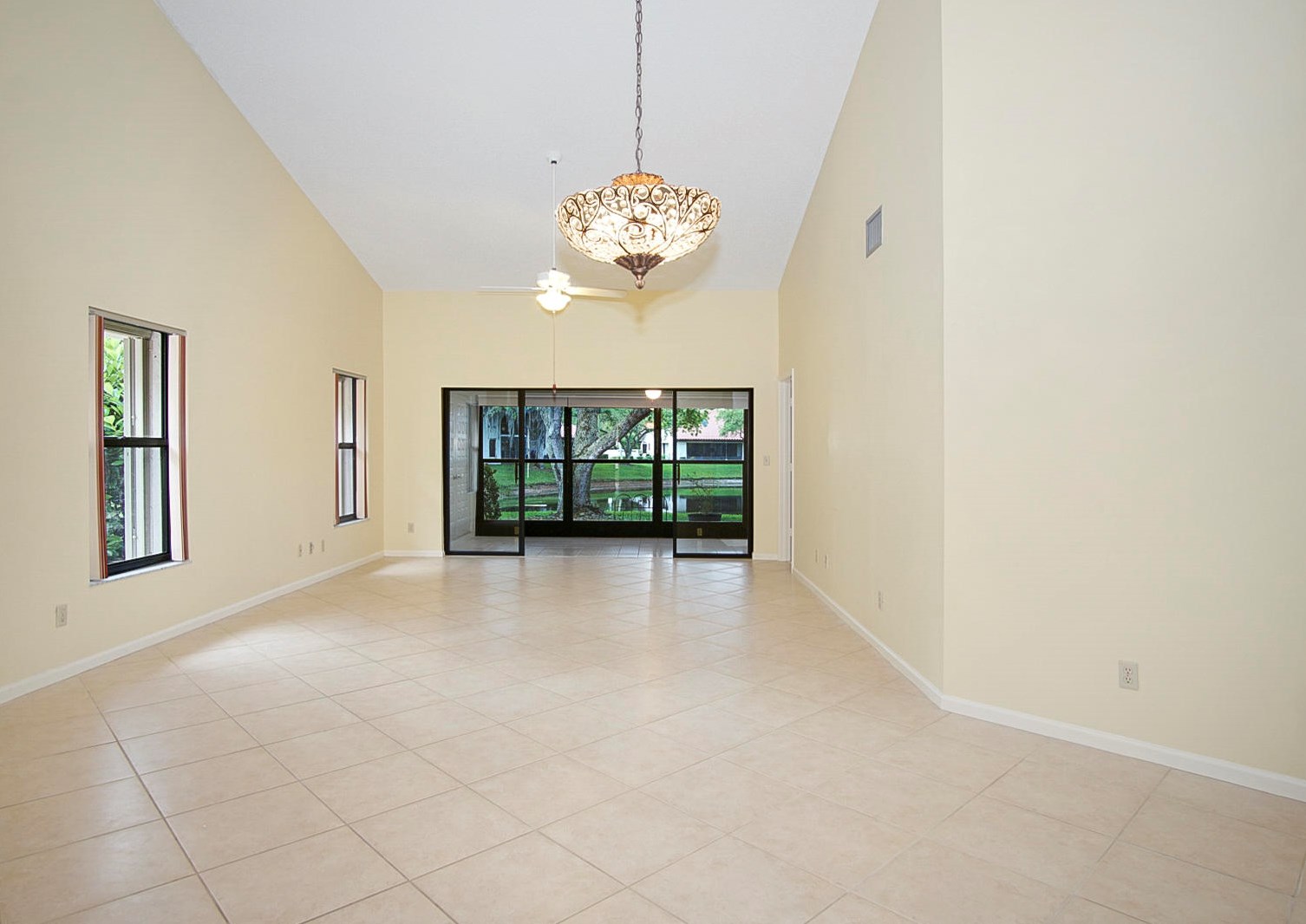 6040 Martinique Dr, Stuart, FL 34997-8141