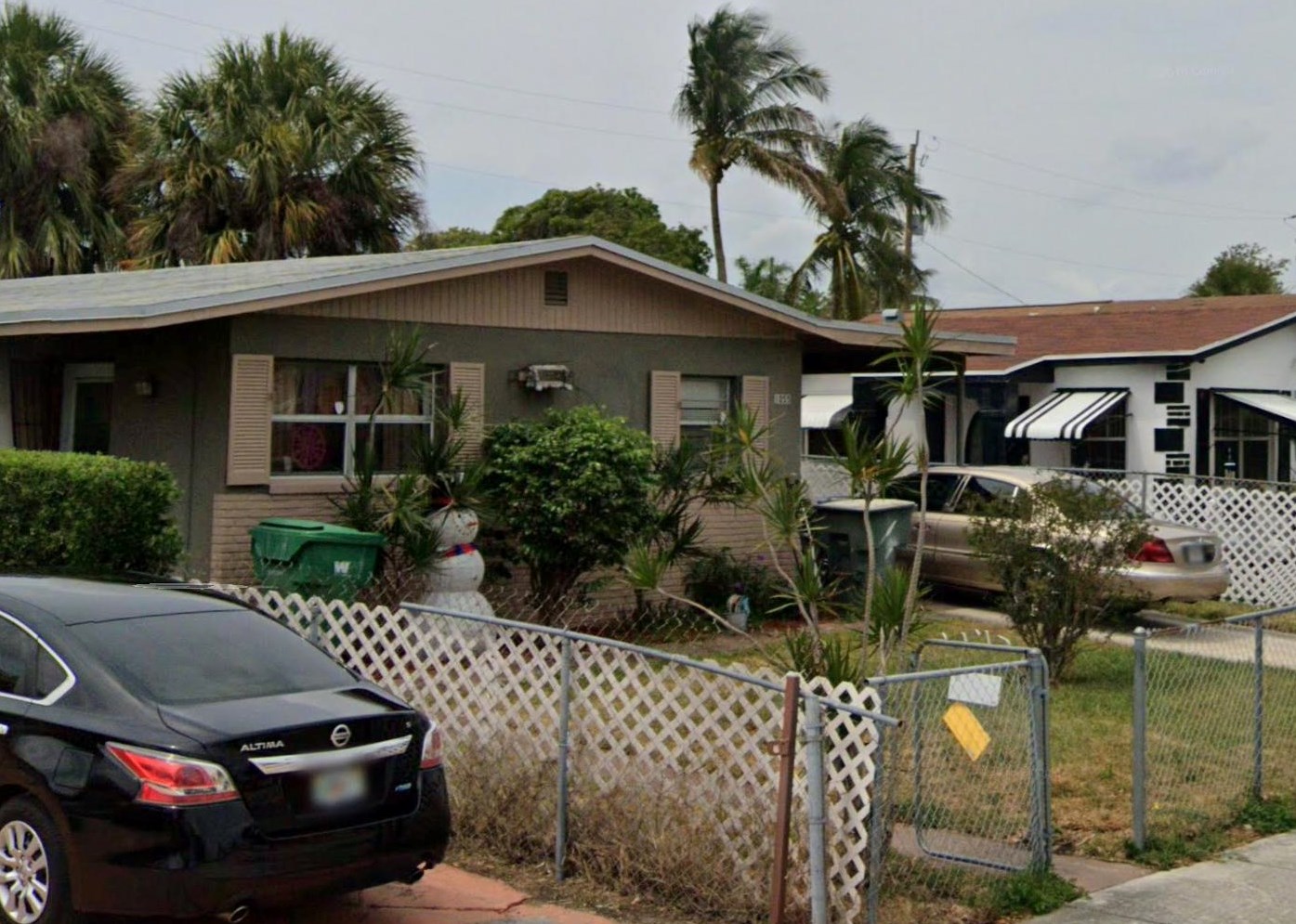 1055 26th St, West Palm Beach FL  33407-5316 exterior