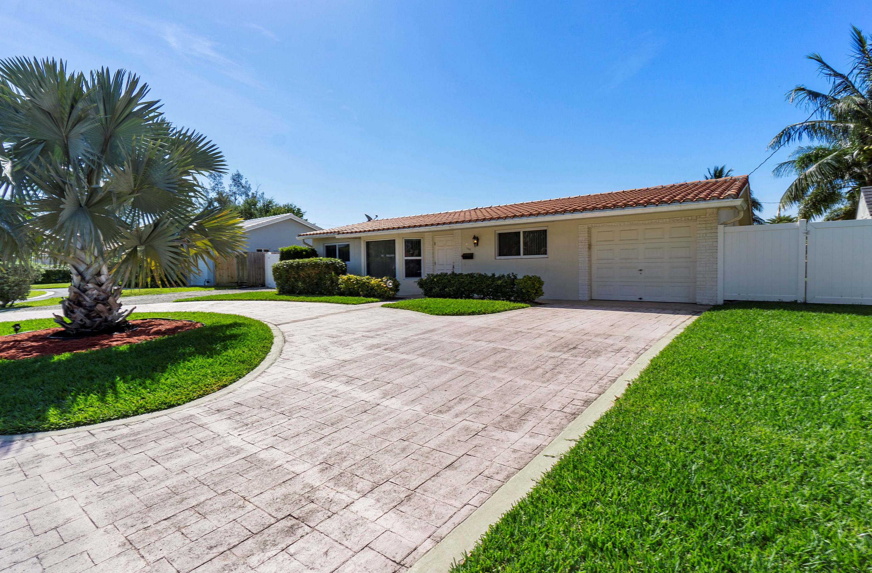 300 14th Pl, Boca Raton, FL 33432-7179