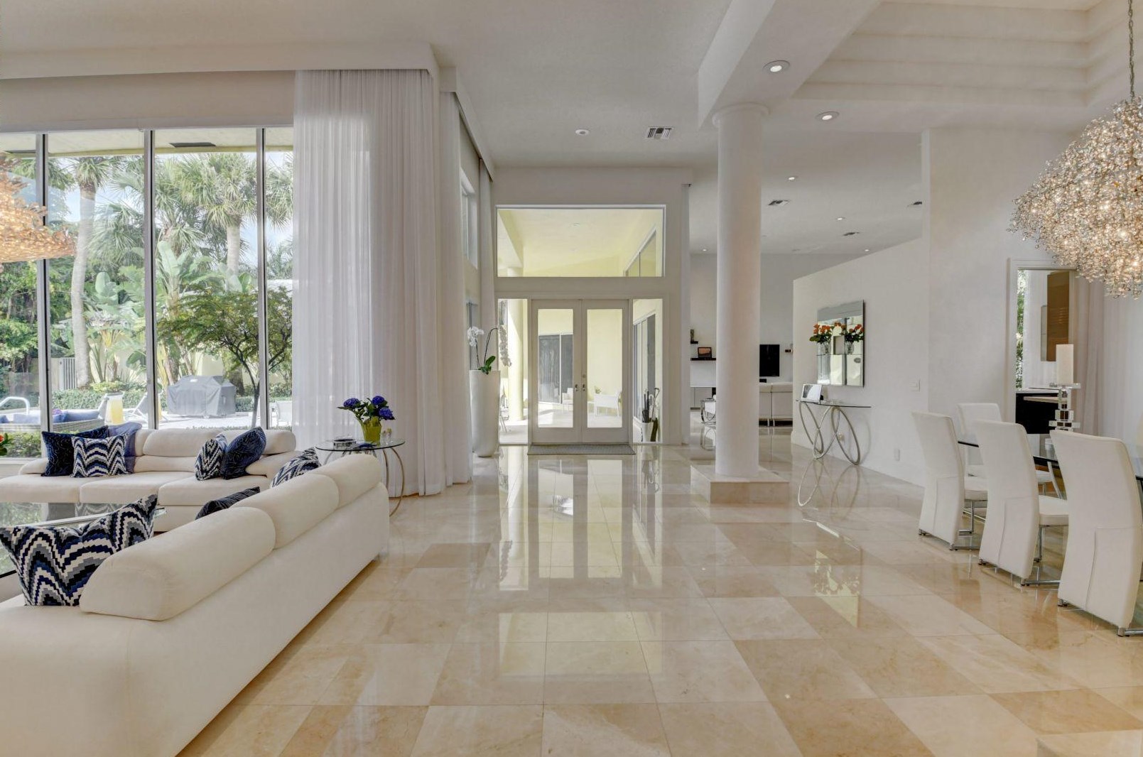 6964 Queenferry Cir, Boca Raton, FL