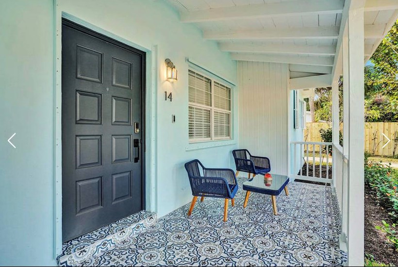 14 S Swinton Cir, Delray Beach, FL 33444