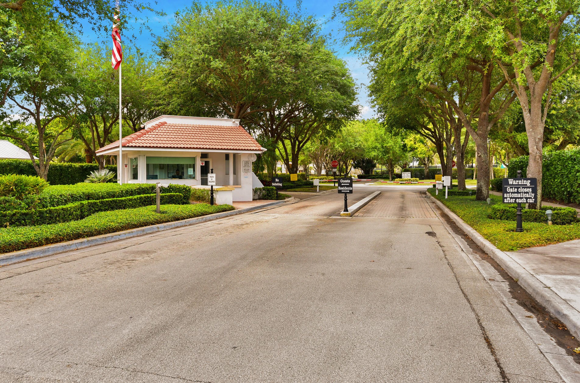 2040 25 St, Boca Raton FL 33431-6278 exterior