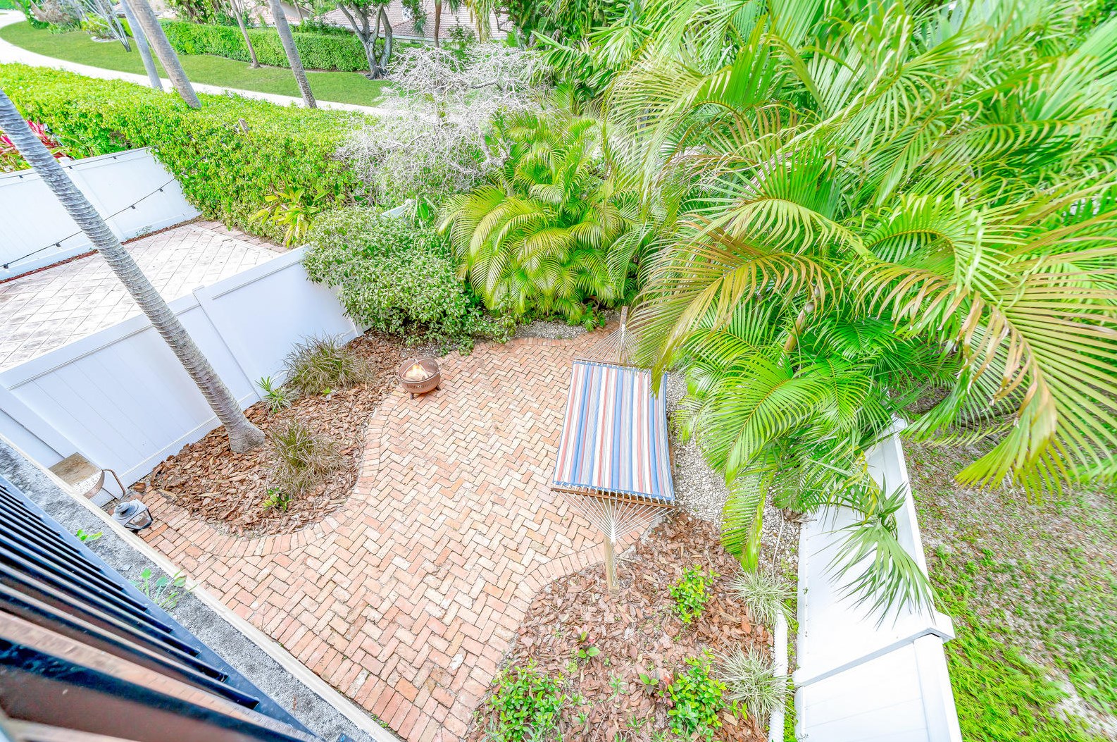 5700 Santiago Cir, Boca Raton, FL 33433-7297