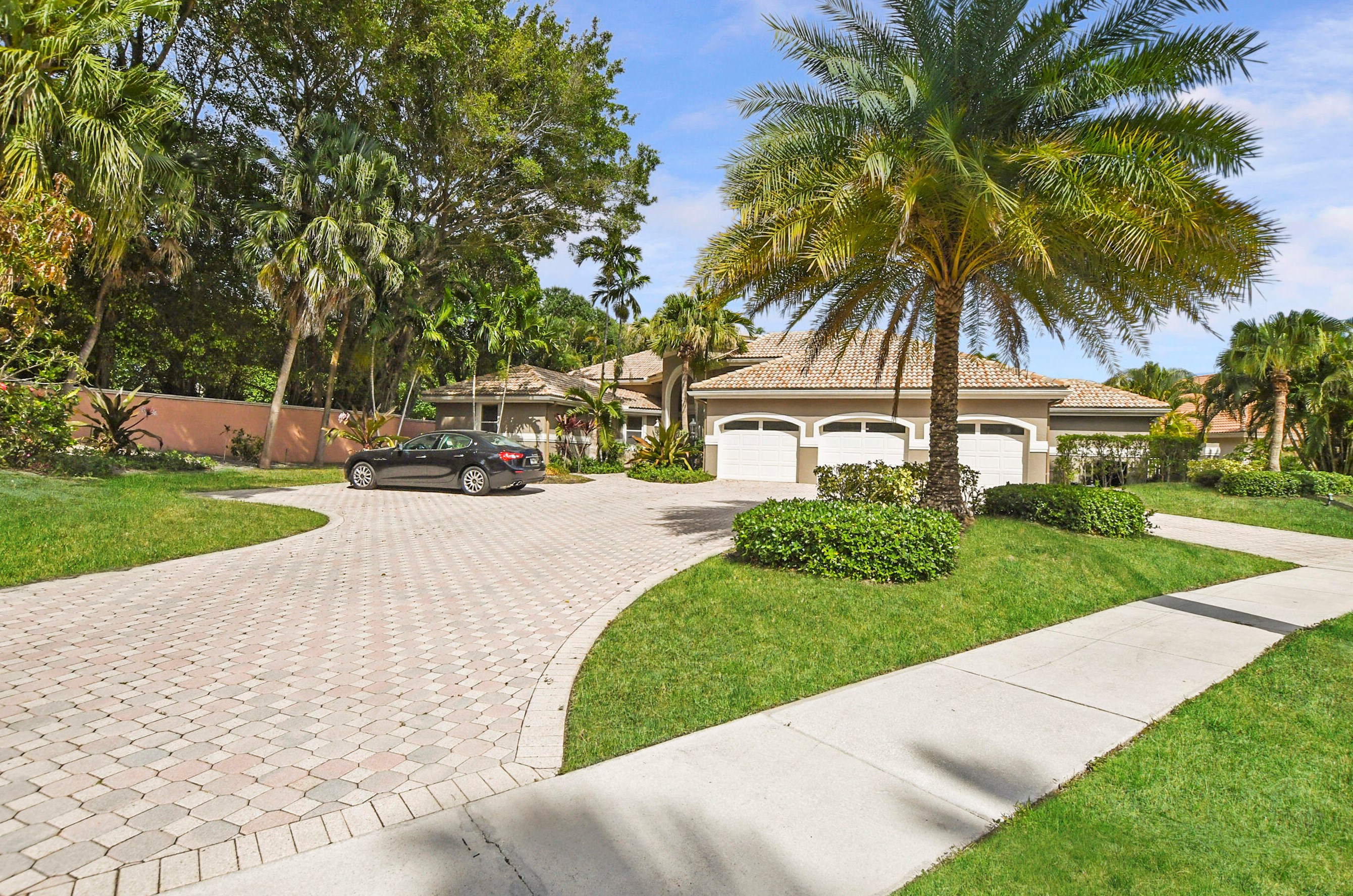 2550 64th Blvd, Boca Raton, FL 33496-2008