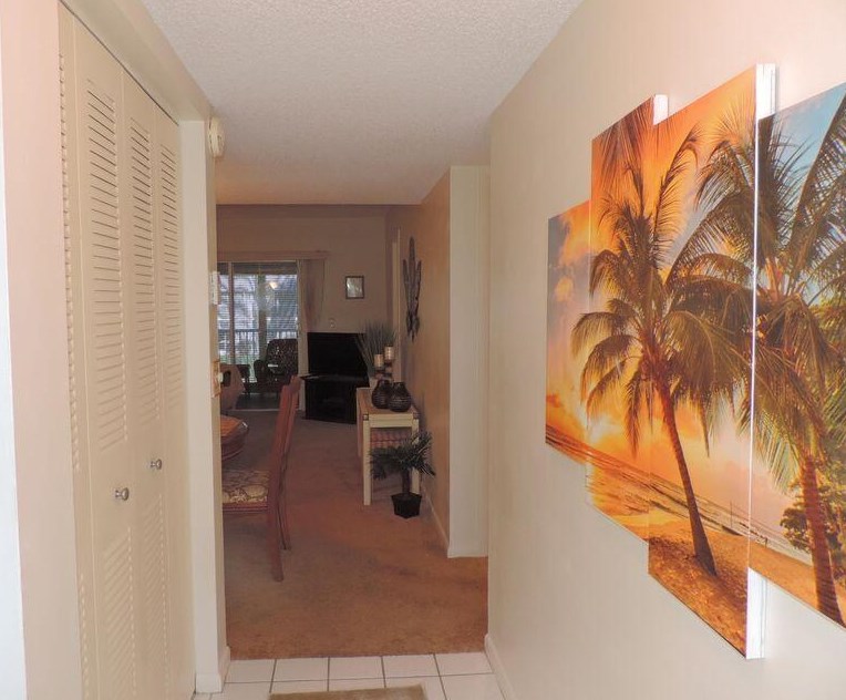 18081 Se Country Club Dr Apt 100, Jupiter, FL 33469