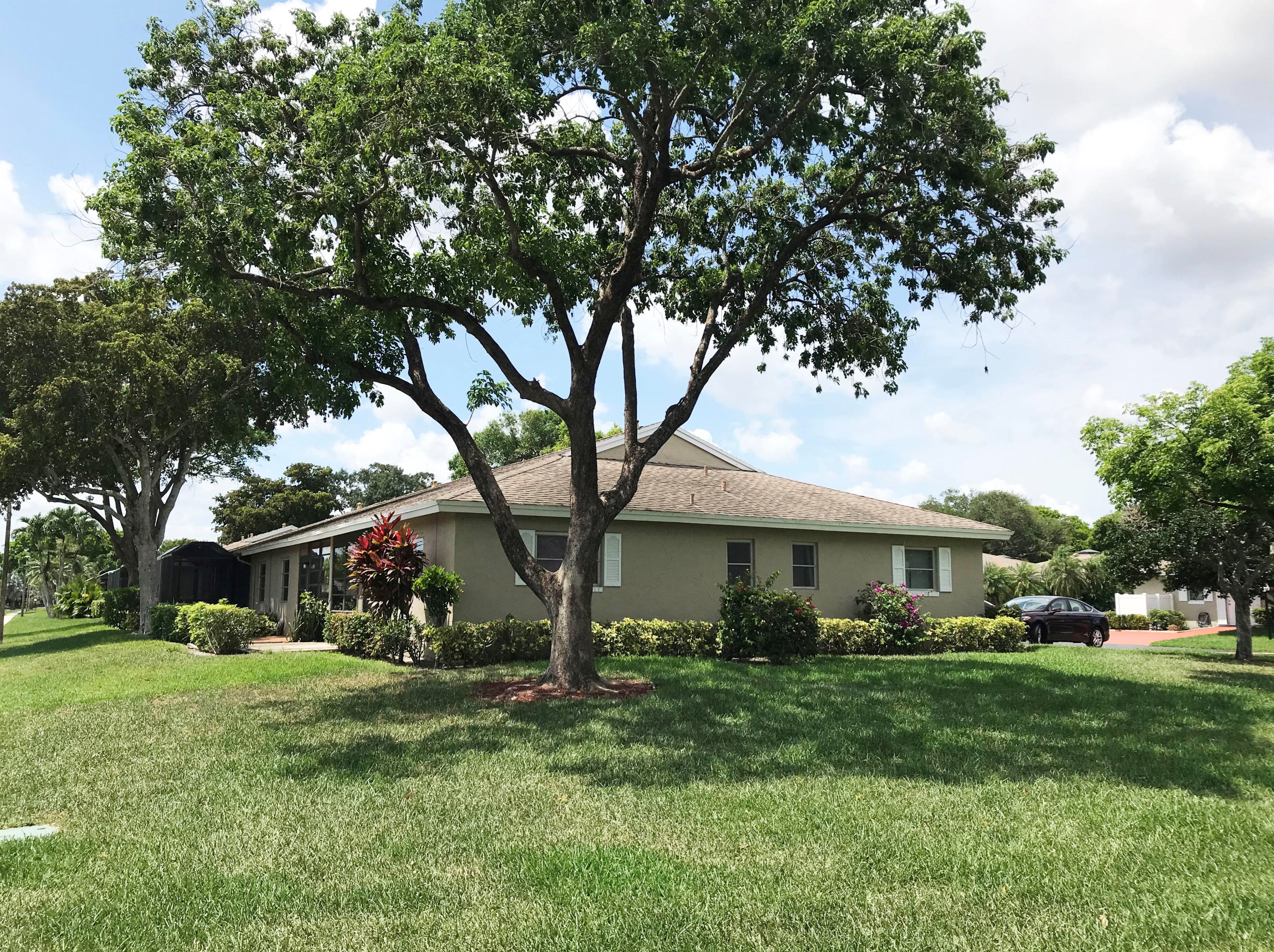 18806 Schooner Dr, Boca Raton, FL 33496-5011