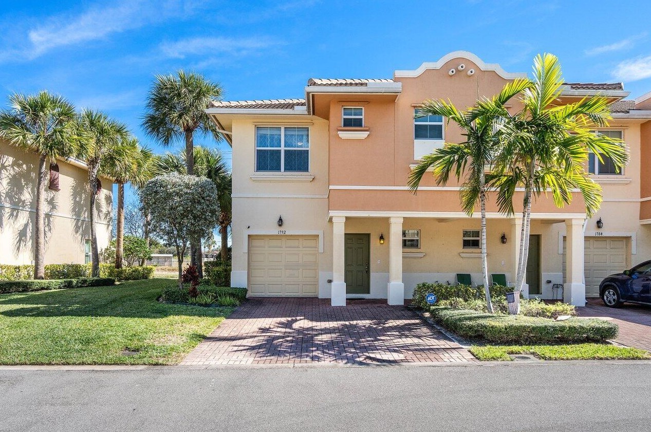 1792 Via Sofia, Boynton Beach, FL 33426