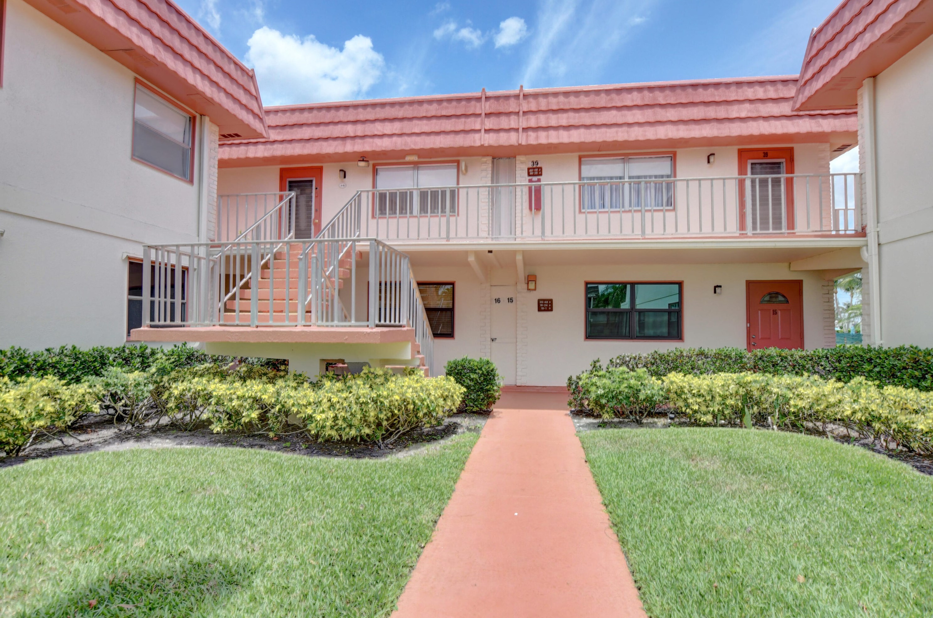 39 Saxony A, Delray Beach, FL 33446