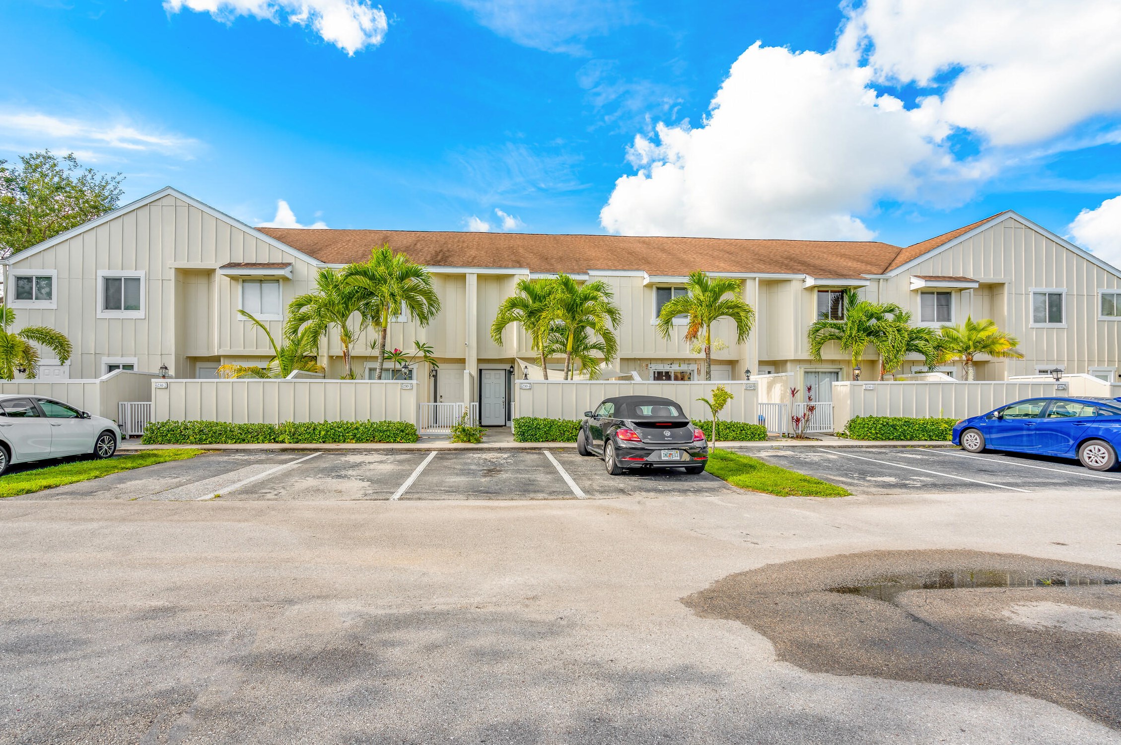6230 Riverwalk Ln, Jupiter FL  33458-7902 exterior