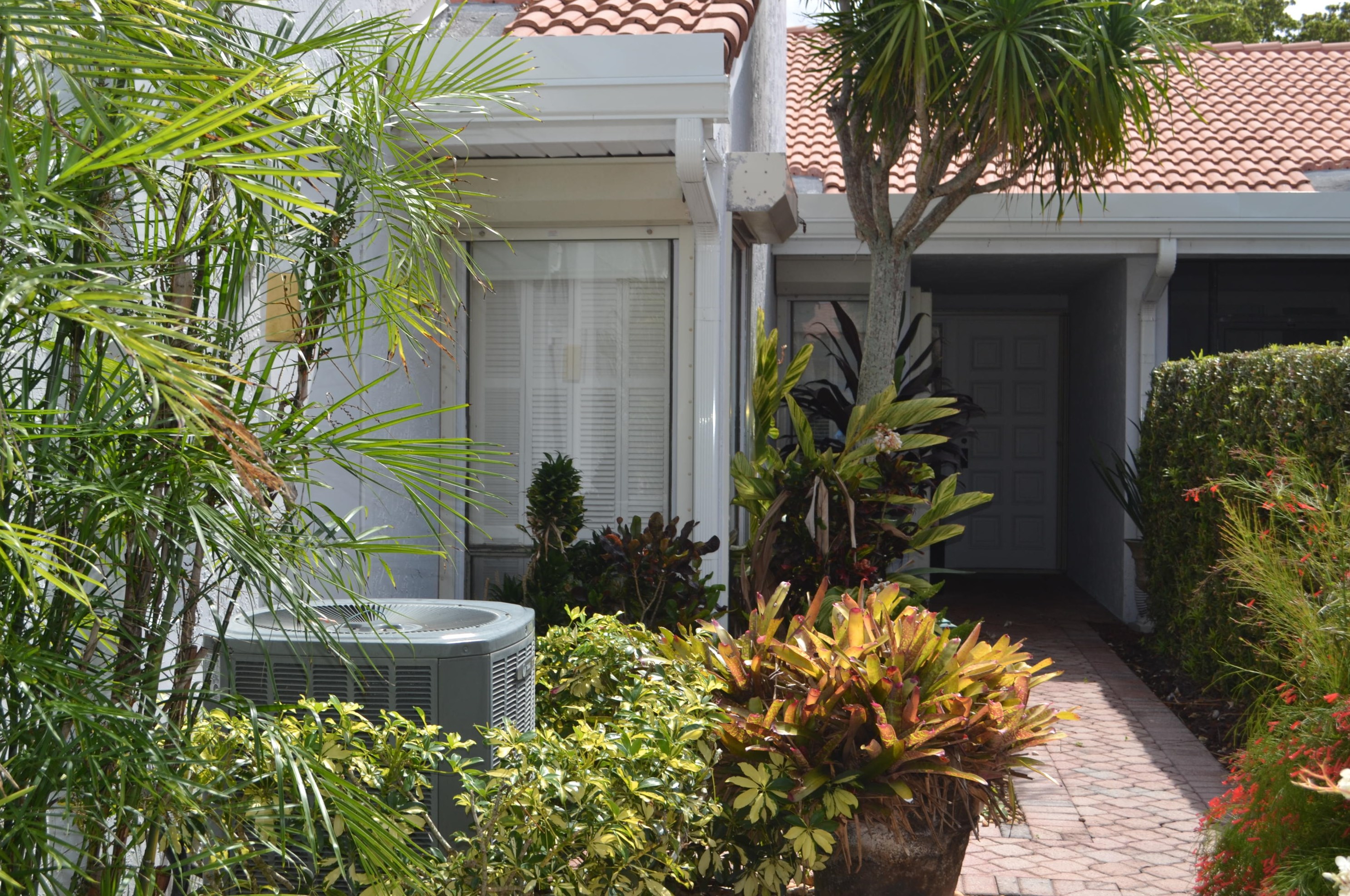19830 Sawgrass Dr, Boca Raton, FL 33434-5263