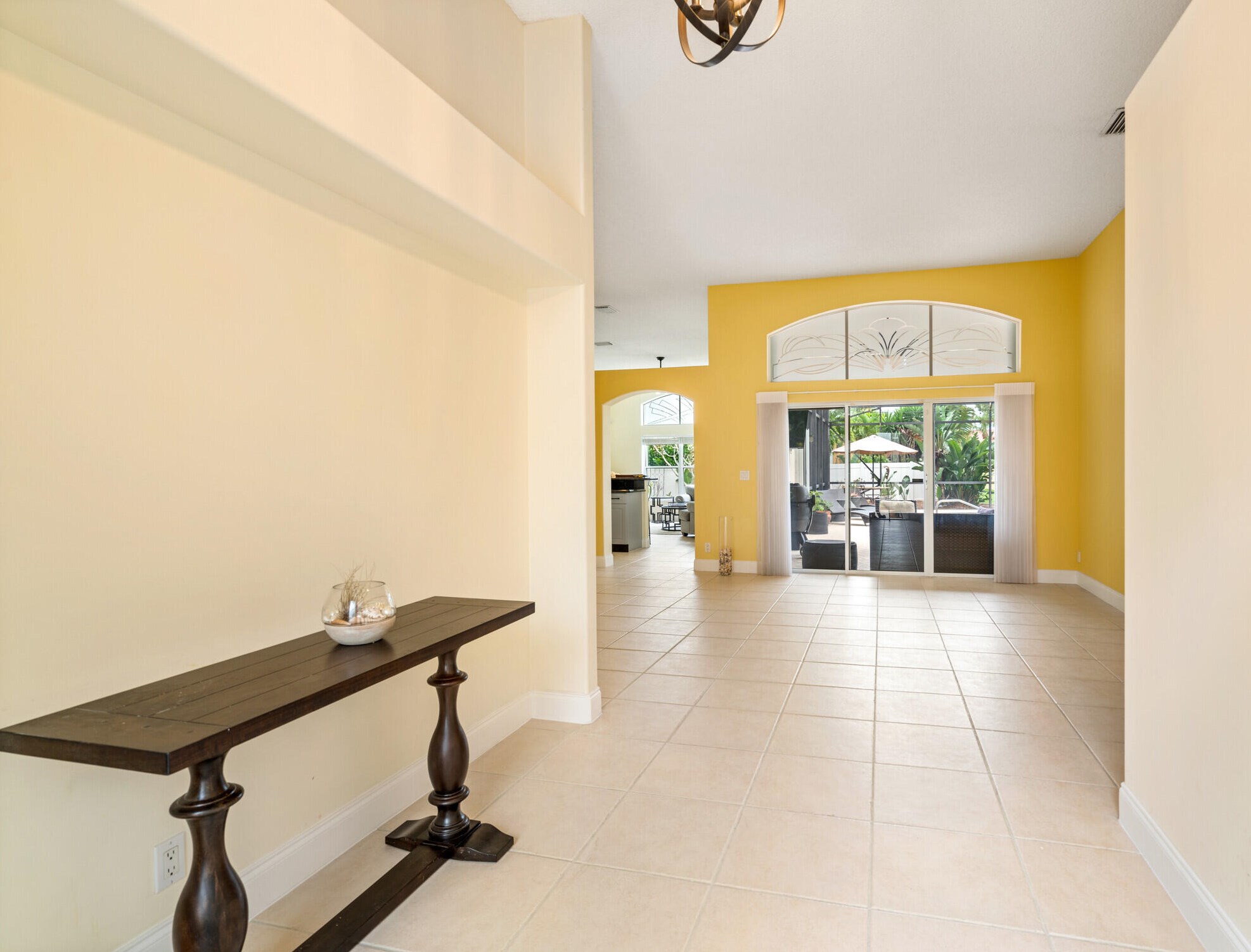 6260 Indian Forest Cir, Lake Worth, FL 33463-8212