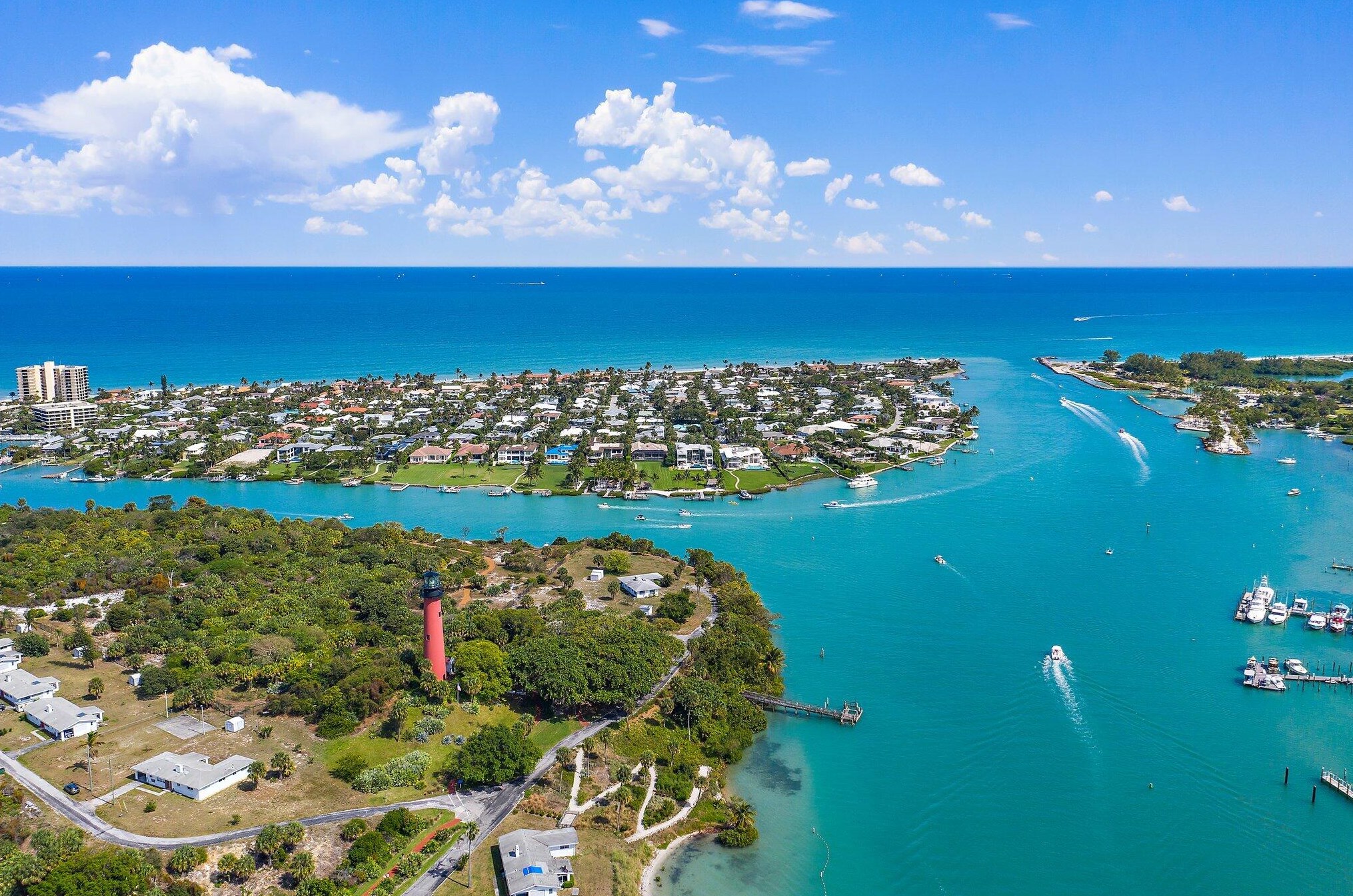 201 Ocean Bluffs Blvd, Jupiter FL  33477-7300 exterior