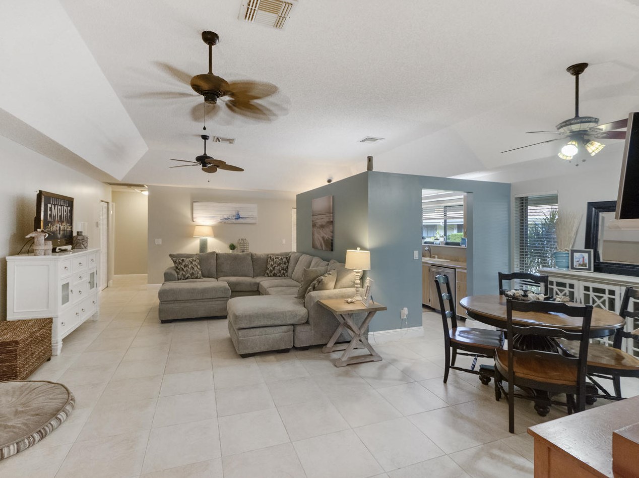 108 Half Moon Cir #a, Jupiter, FL