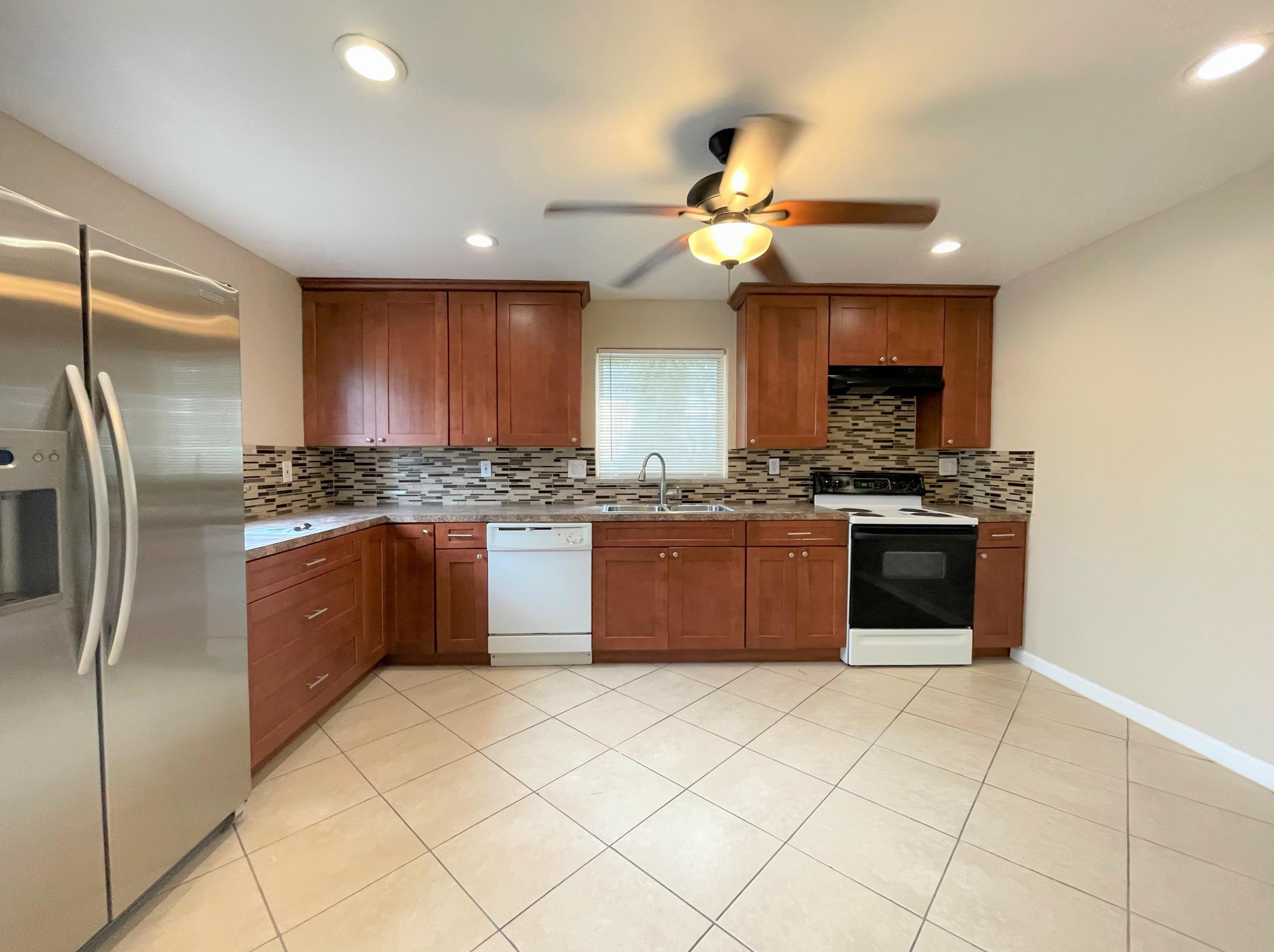 2407 Delaware Ave, Fort Pierce, FL 34950