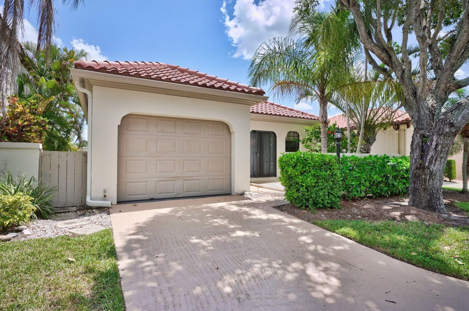1482 Via Del Sol, Jupiter, FL 33477-7272