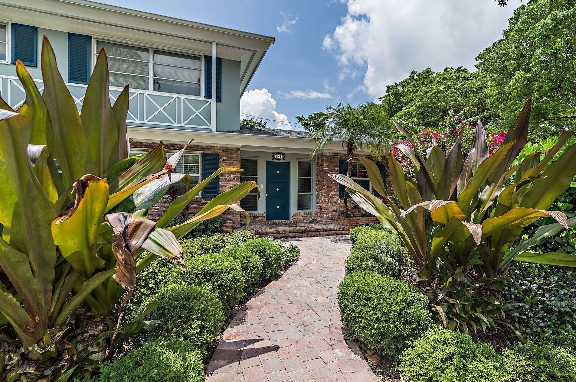 248 Pershing Way, West Palm Beach, FL 33401