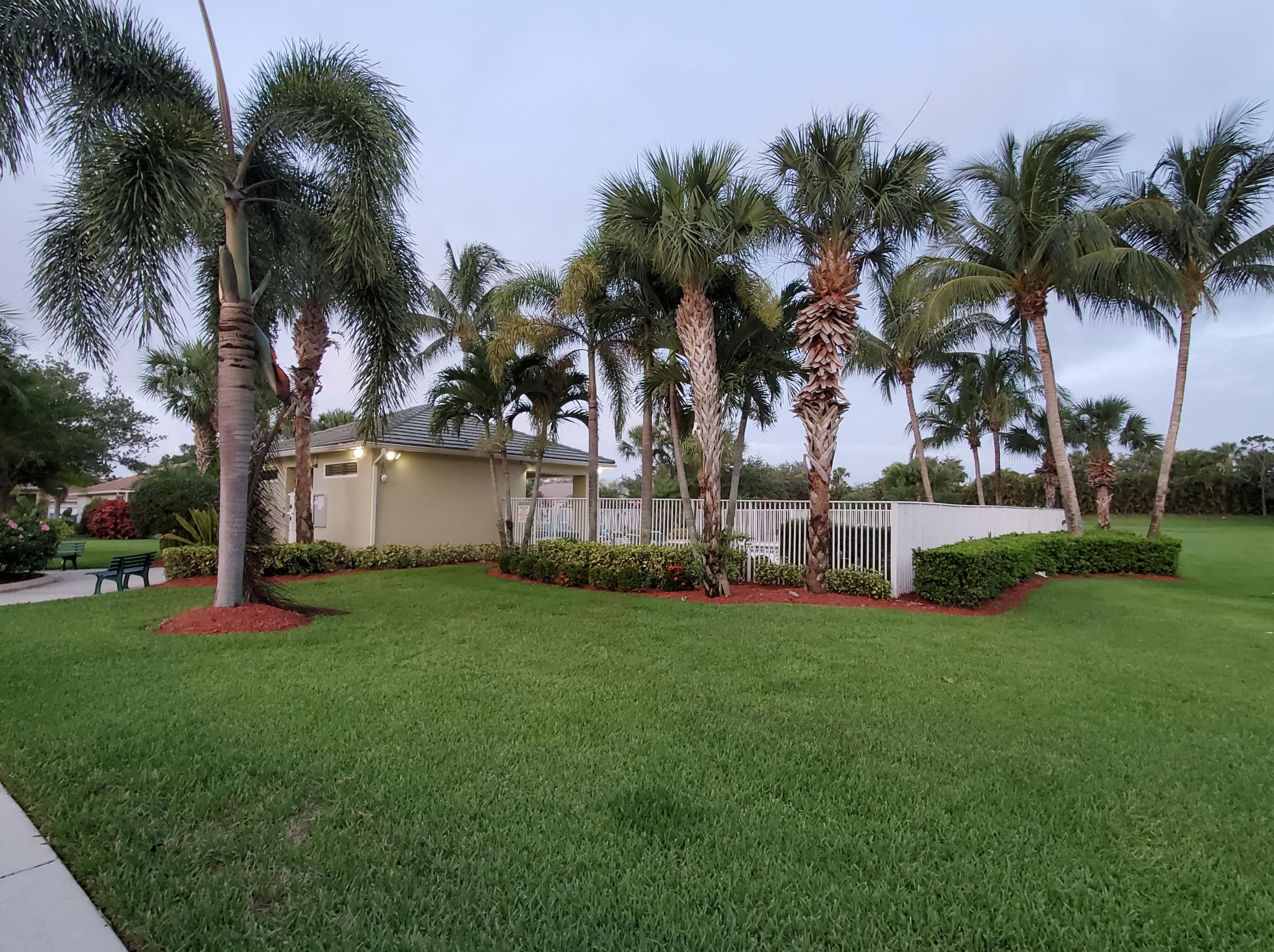 461 Sw Talquin Ln, Port Saint Lucie, FL 34986