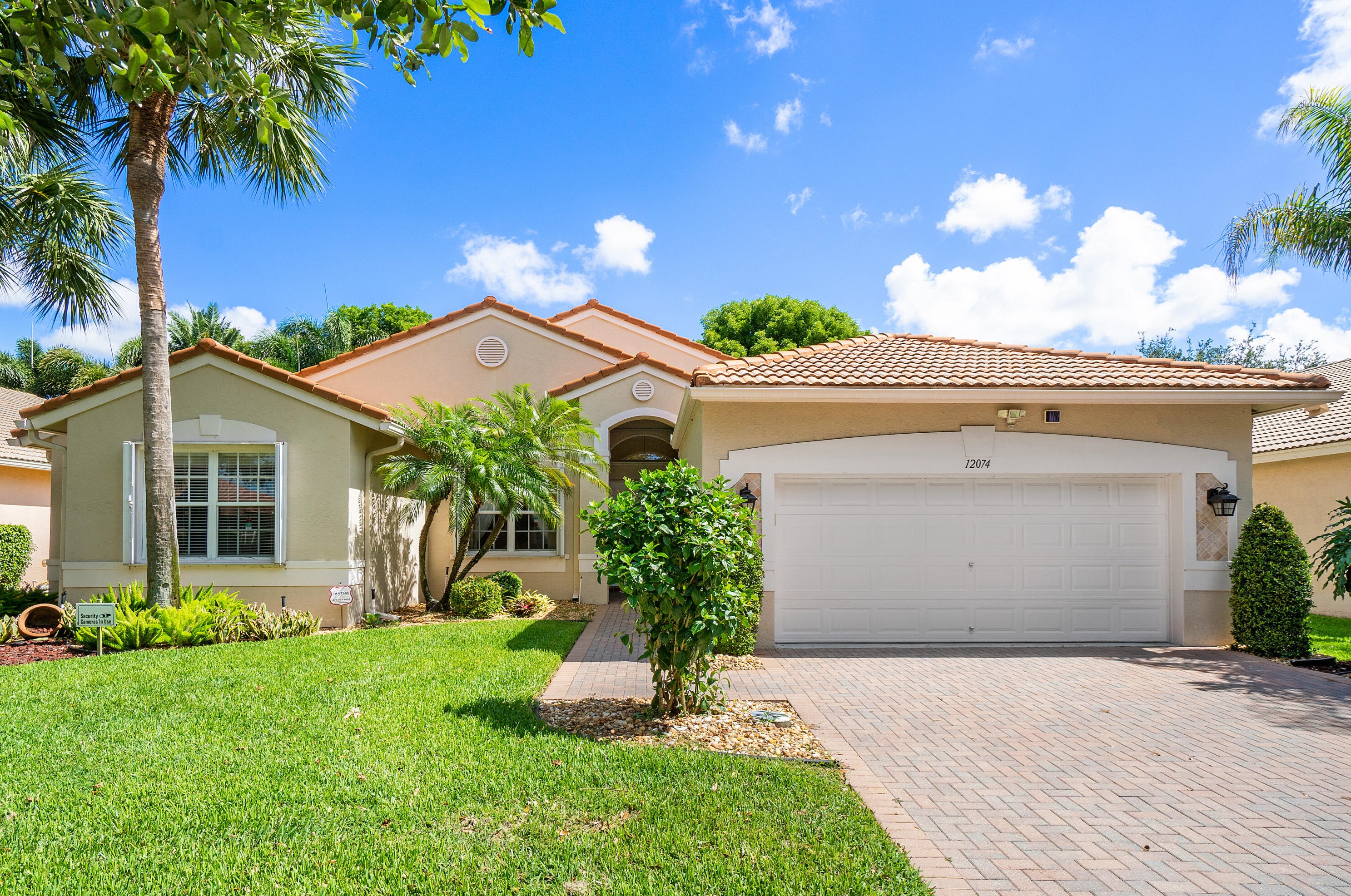 12074 Oakvista Dr, Boynton Beach, FL 33437-6350