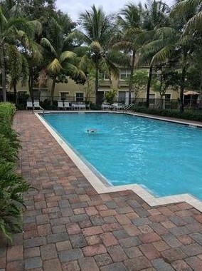 174 Lake Monterey Cir, Boynton Beach, FL 33426