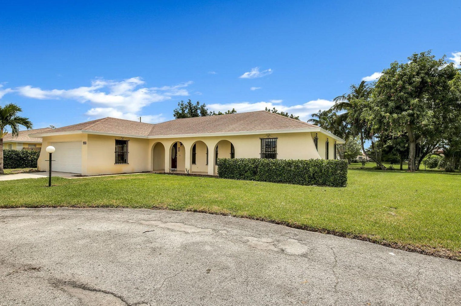 6504 Heather Way, West Palm Beach, FL 33406