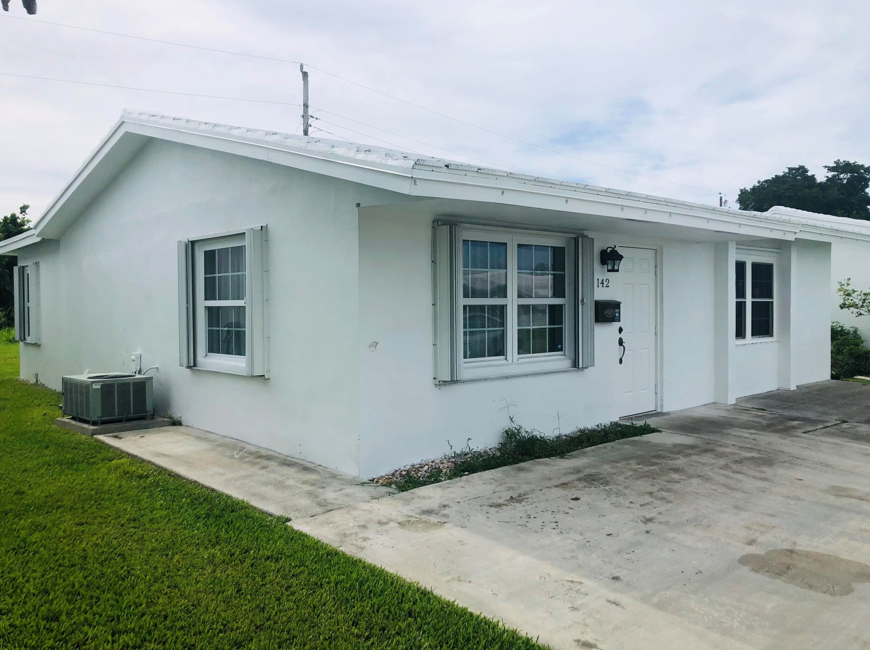 142 Nw 10th Ct, Boynton Beach, FL 33426