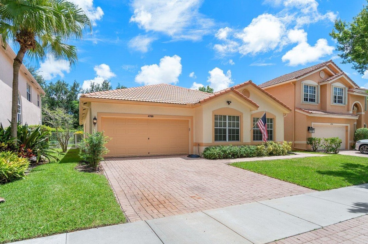 4768 S Classical Blvd, Delray Beach, FL 33445