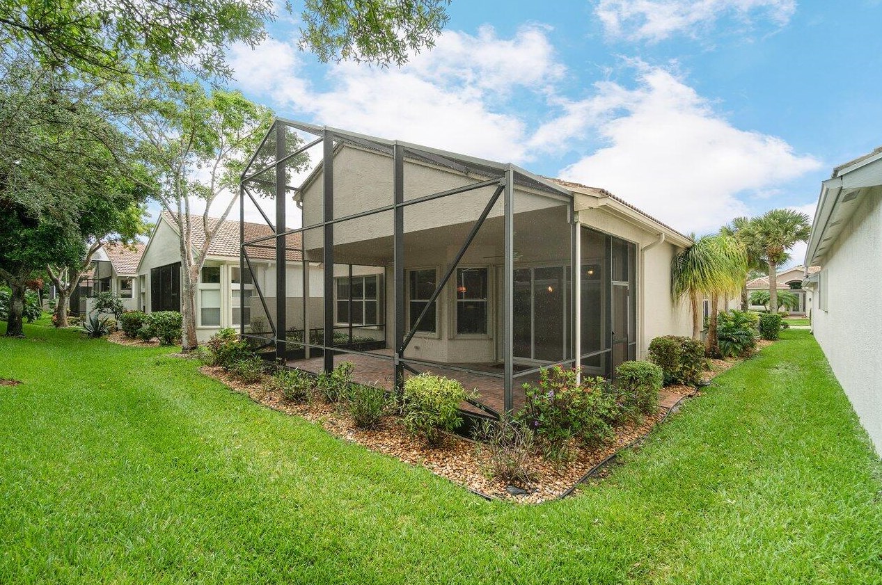 8159 Playa Del Sur Blvd, Lake Worth, FL 33467-6966
