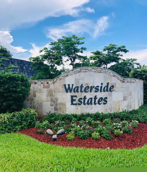 2442 Waterside Dr, Lake Worth, FL 33461-2558