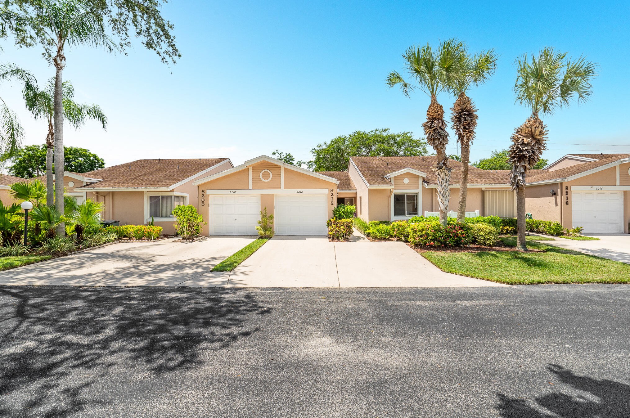 8212 Summerbreeze Ln, Boca Raton, FL 33496-5117