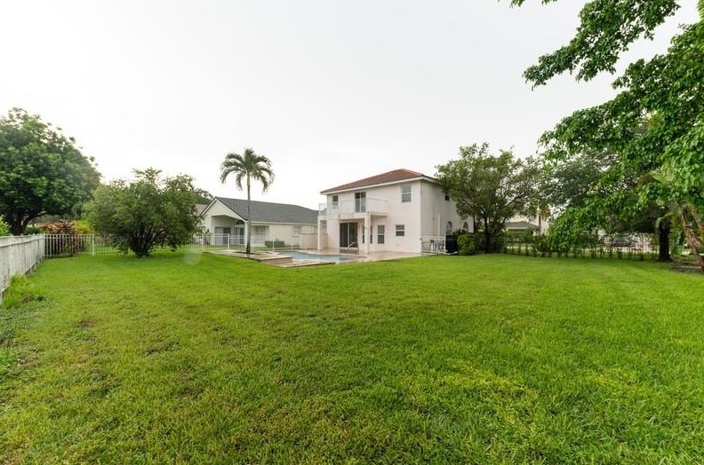2404 Country Golf Dr, West Palm Beach, FL 33414