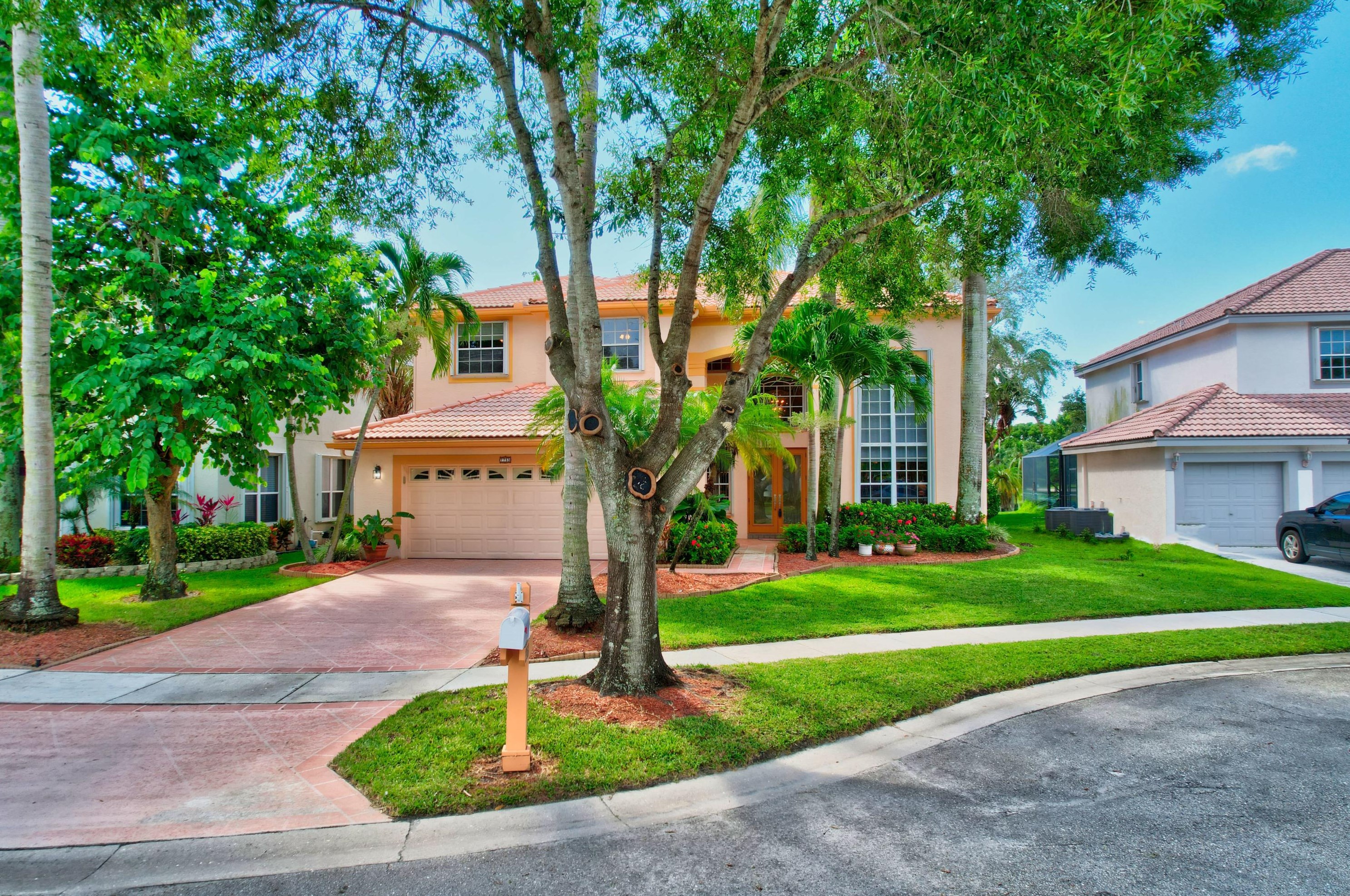7753 Cedar Hurst Ct, Lake Worth, FL 33467-7879