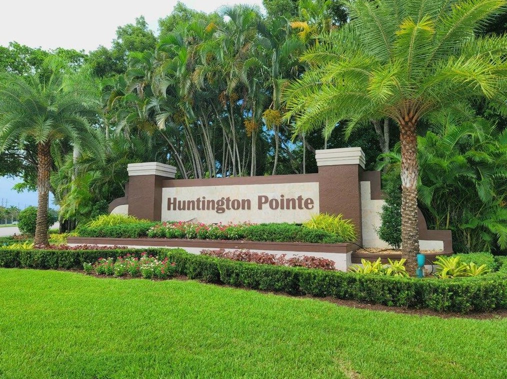 6080 Kings Gate Cir, Delray Beach, FL 33484