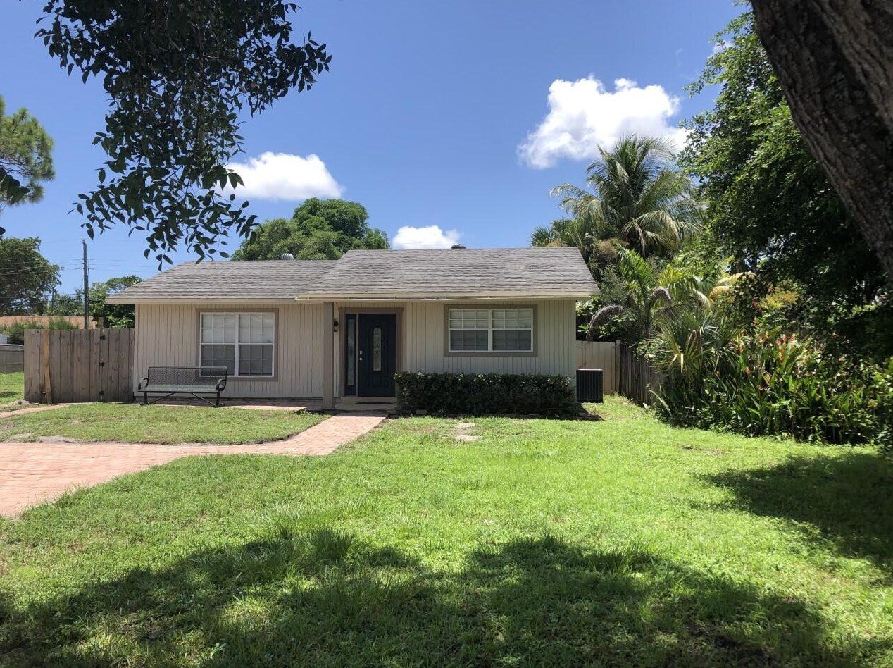 5282 Washington Rd, Delray Beach, FL 33484