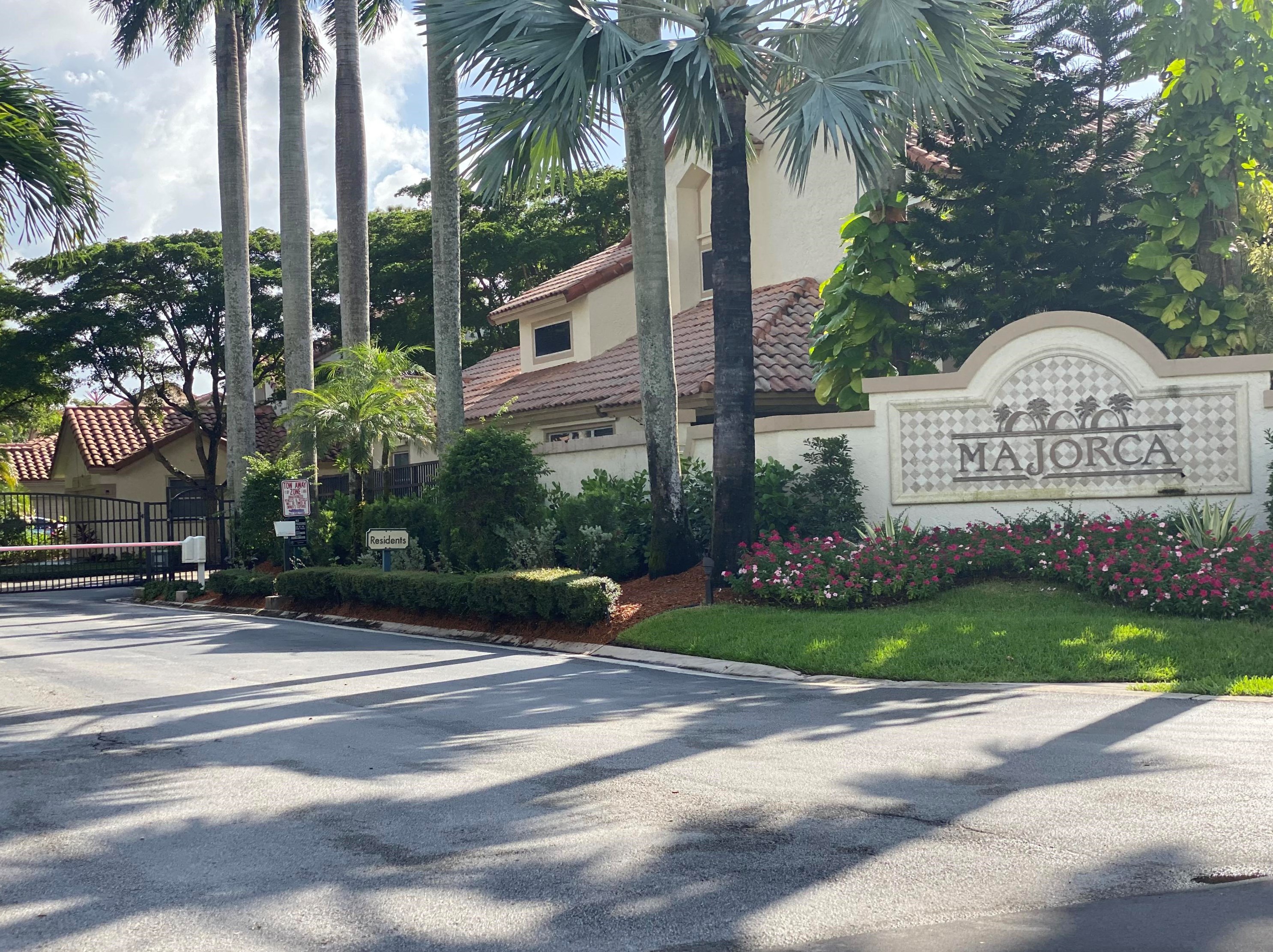 5235 Majorca Club Dr, Boca Raton, FL