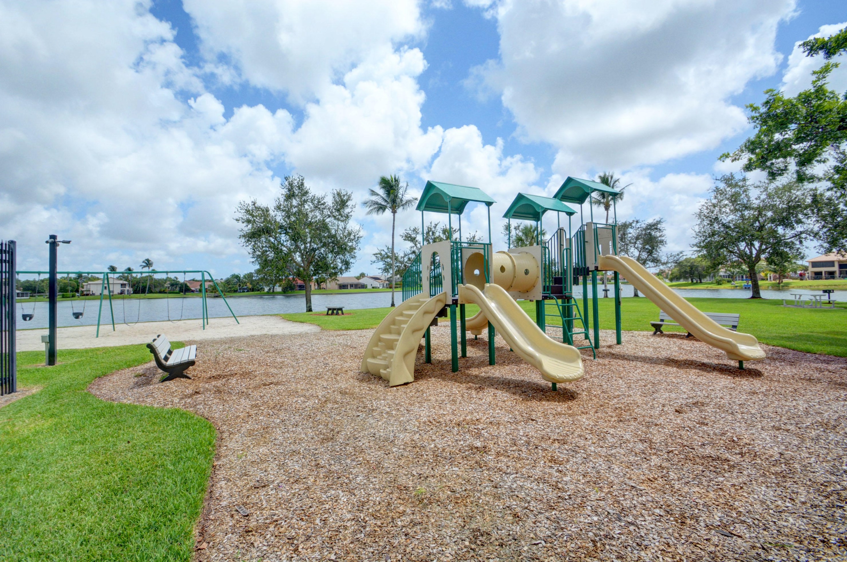 7779 Grovewood Dr, Lake Worth FL  33467-7967 exterior