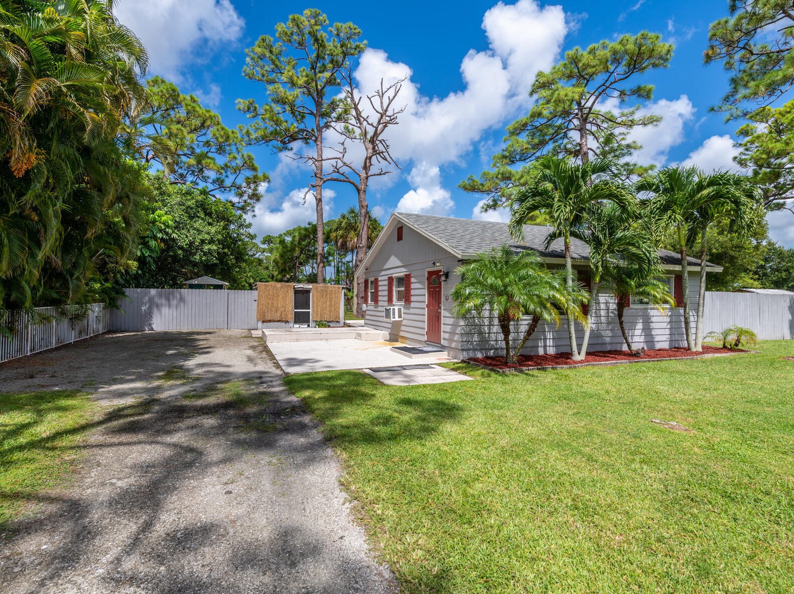 7647 Worral Rd, Lake Worth, FL 33463-8005