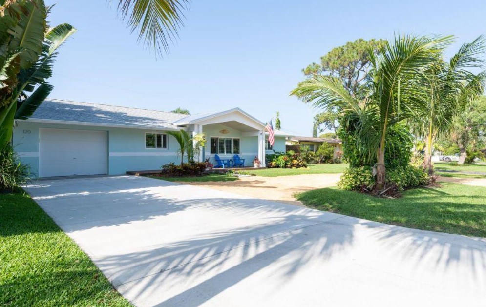 120 Windsor Rd W, Jupiter, FL 33469