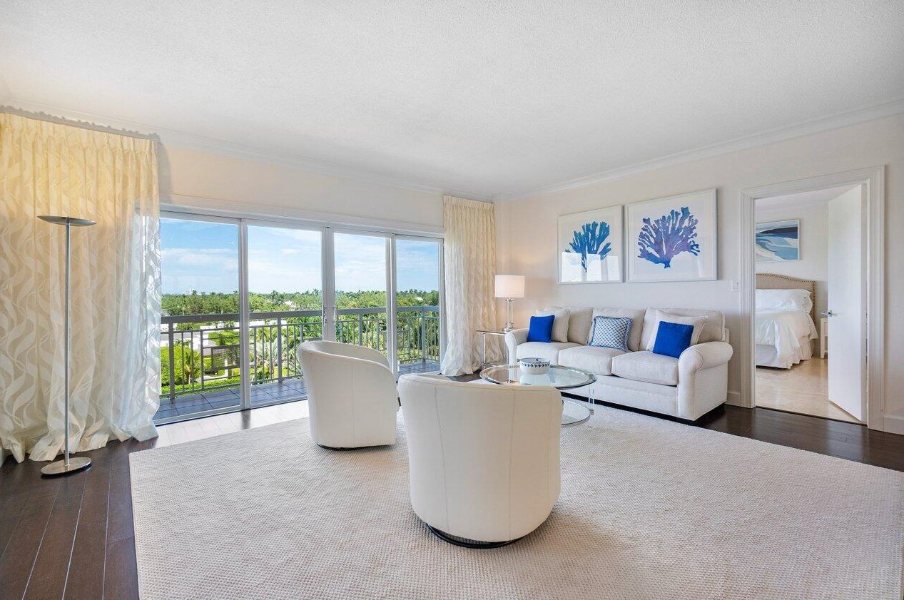 250 Bradley Pl #705, Palm Beach, FL 33480