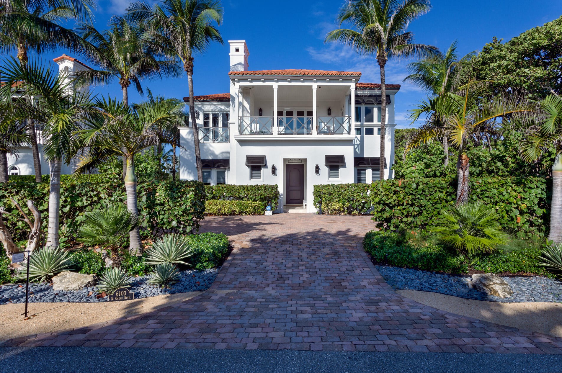 6103 Ocean Blvd, Boynton Beach FL  33435-5242 exterior