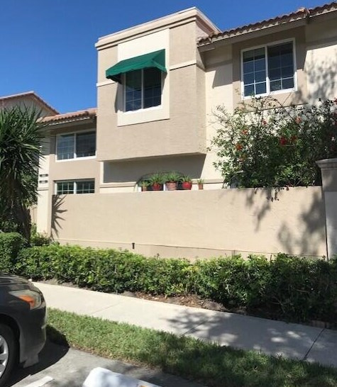 6541 Via Regina #20, Boca Raton, FL 33433
