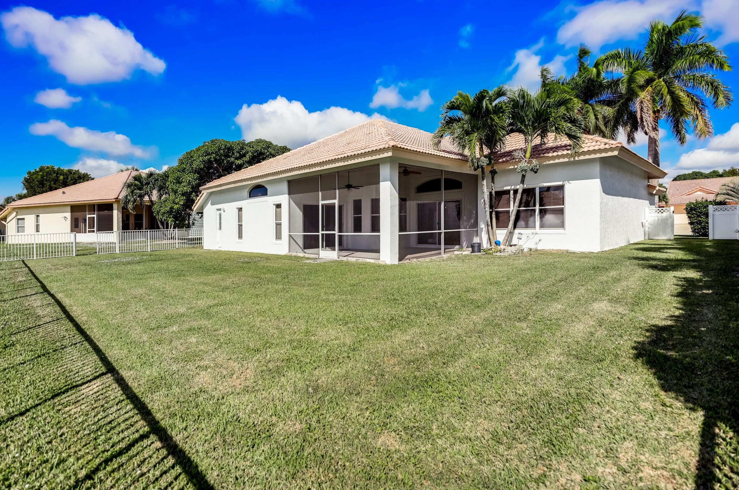 7208 Brickyard Cir, Lake Worth FL 33467-7240 exterior