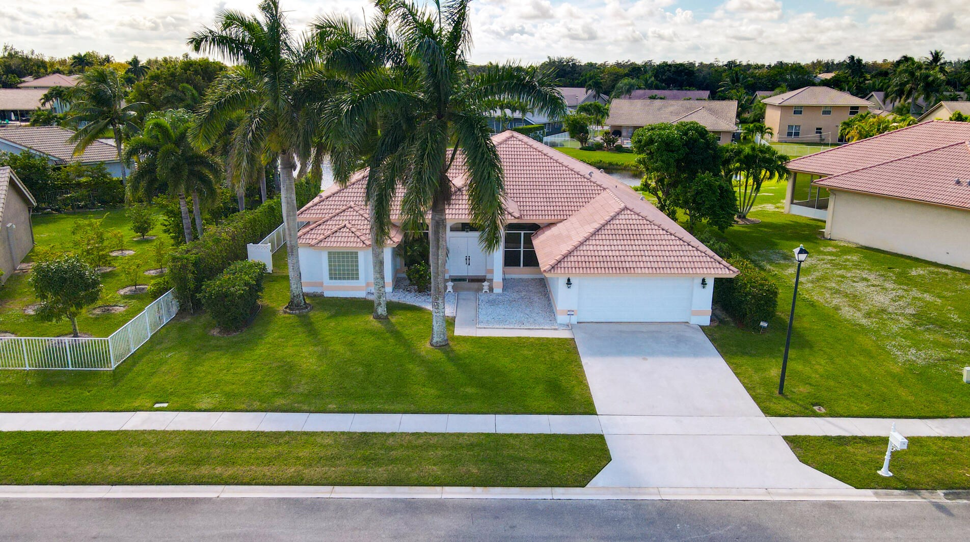 7208 Brickyard Cir, Lake Worth FL 33467-7240 exterior