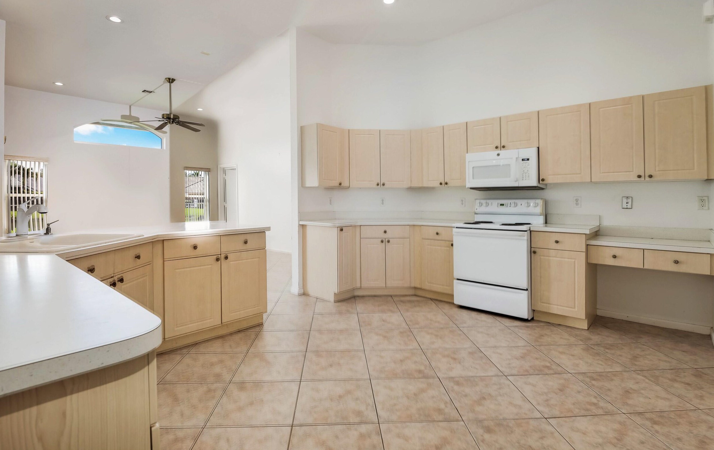 7208 Brickyard Cir, Lake Worth FL 33467-7240 exterior