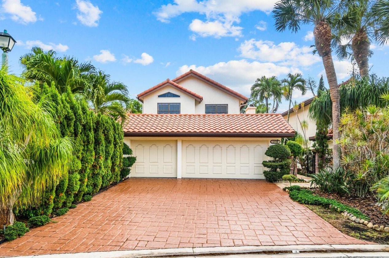 21712 Club Villa Ter, Boca Raton, FL 33433-3703