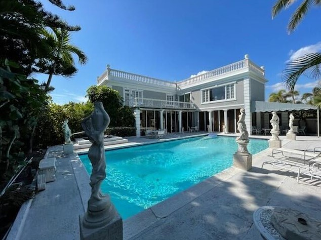 1048 S Ocean Blvd, Palm Beach, FL 33480