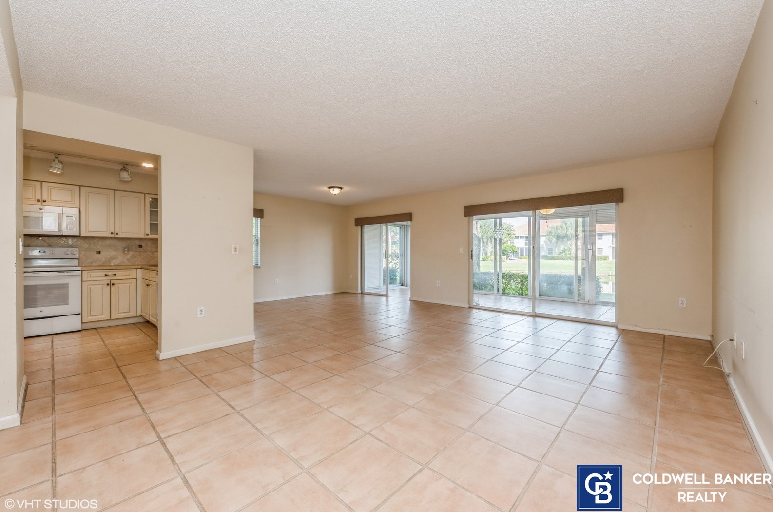 9528 Shadybrook Dr, Boynton Beach, FL 33437-3832